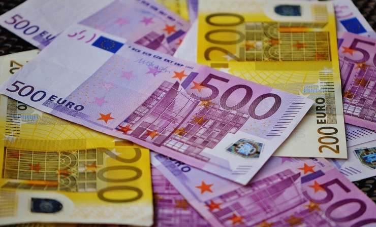 sussidio 500 euro al mese