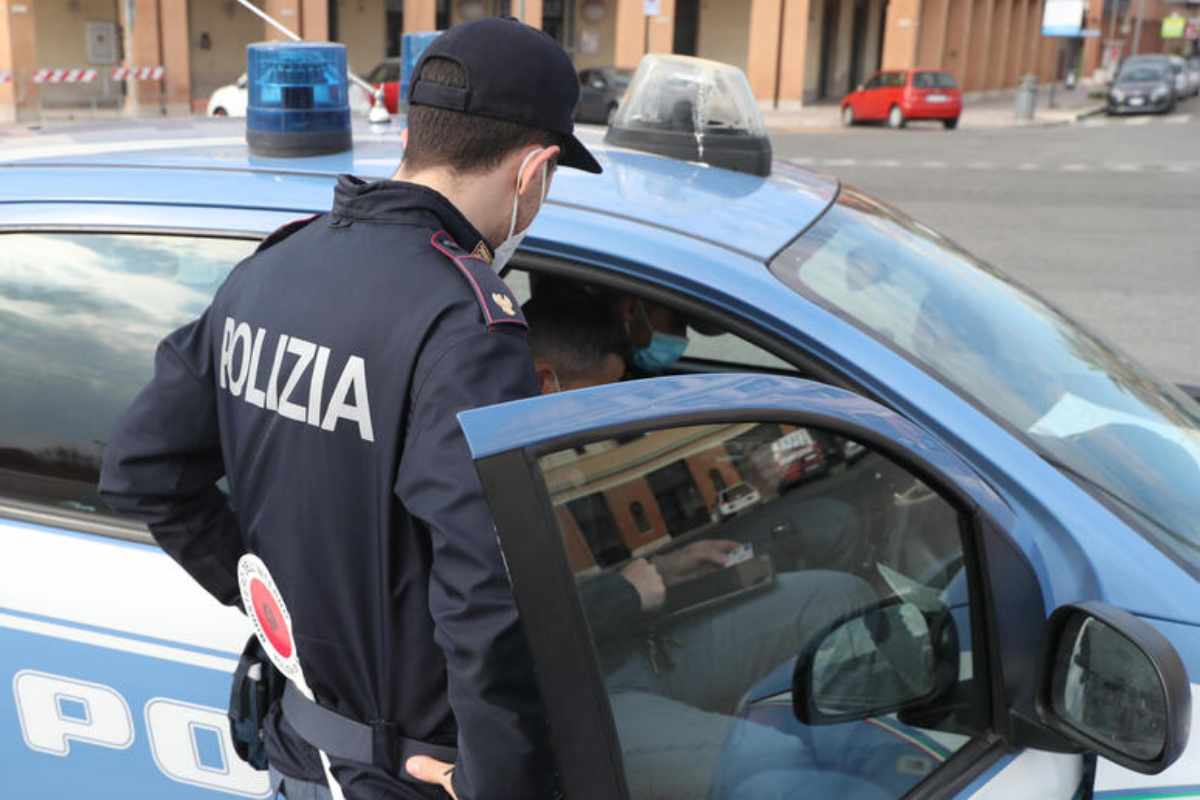 arrestato un rapinatore durante uno sgombro