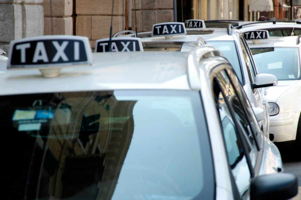 Nuovo piano taxi a Roma: le proteste dei cittadini