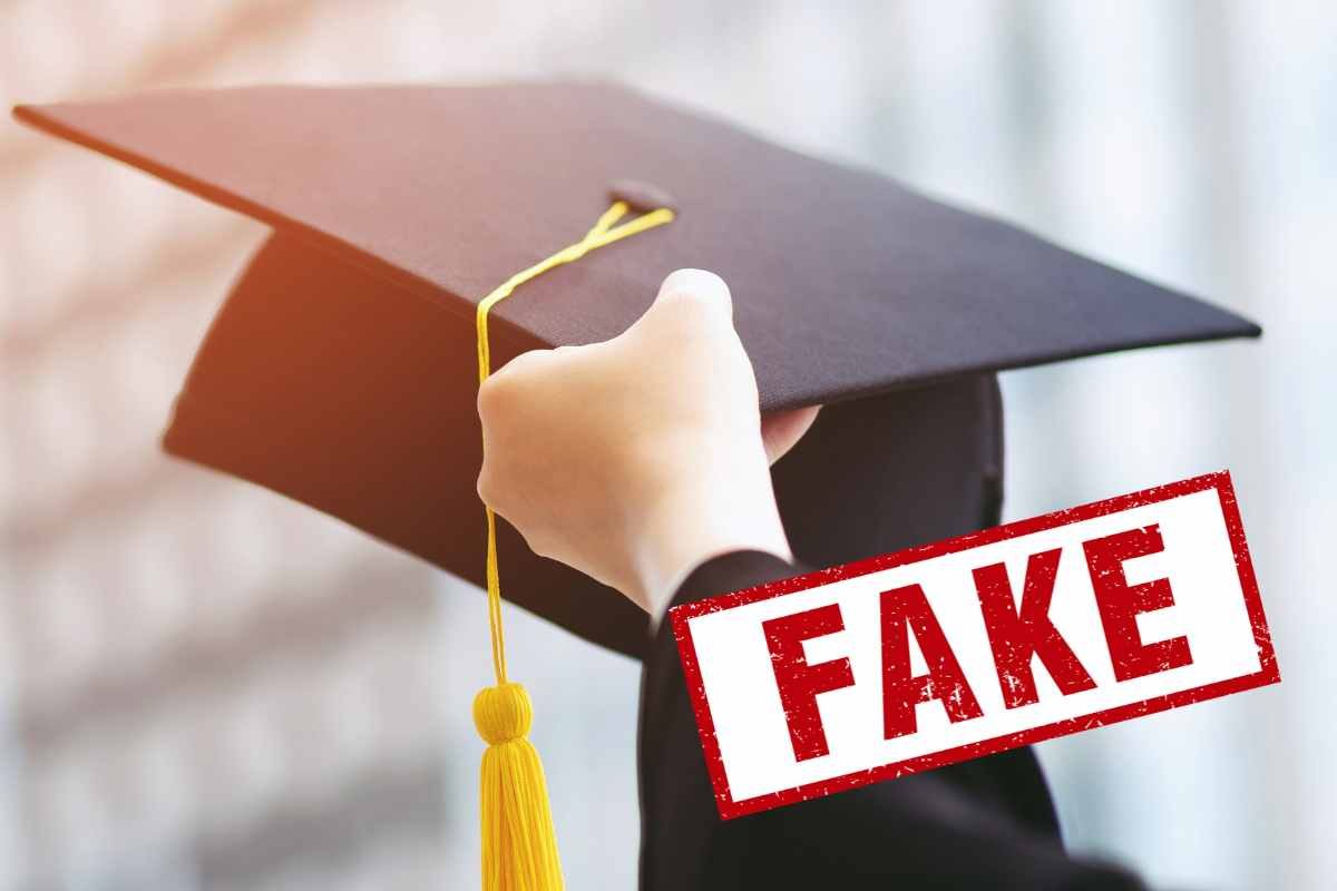 laurea infermiere fake