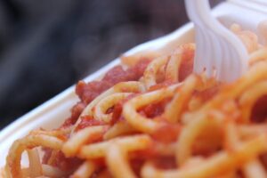 Piatto di spaghetti all'amatriciana