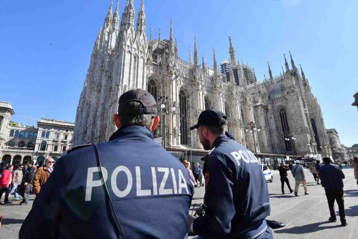 Milano: 100 persone controllate in servizio anti reati predatori