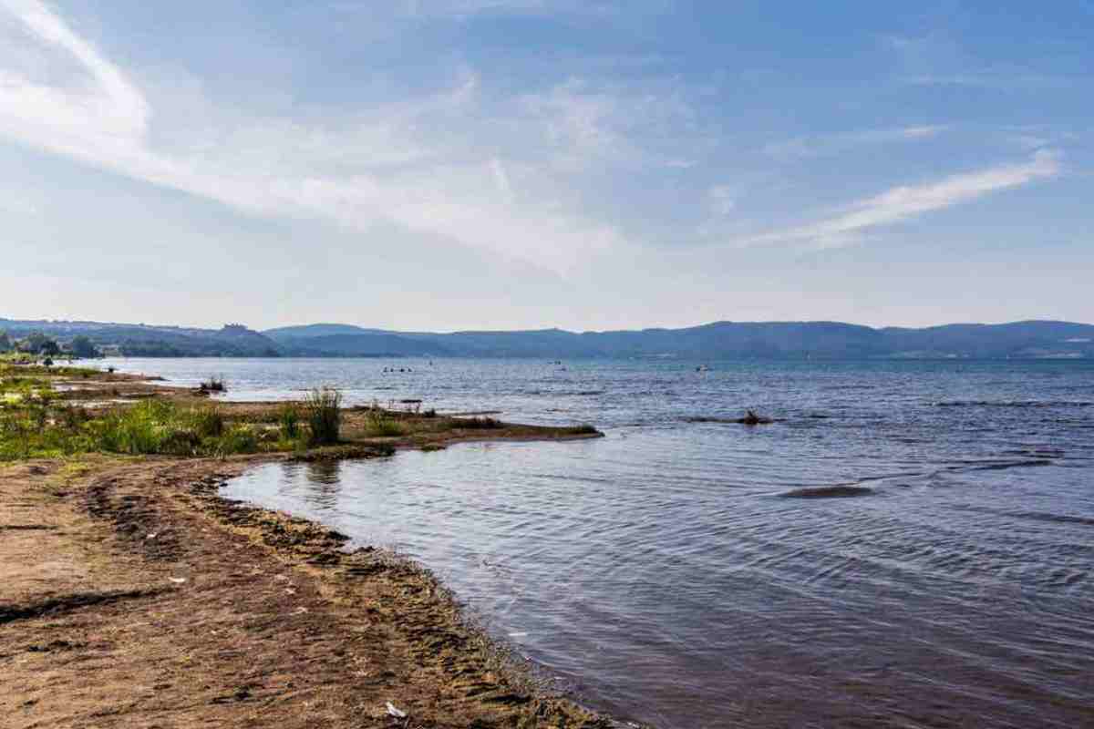 Lago bracciano resti