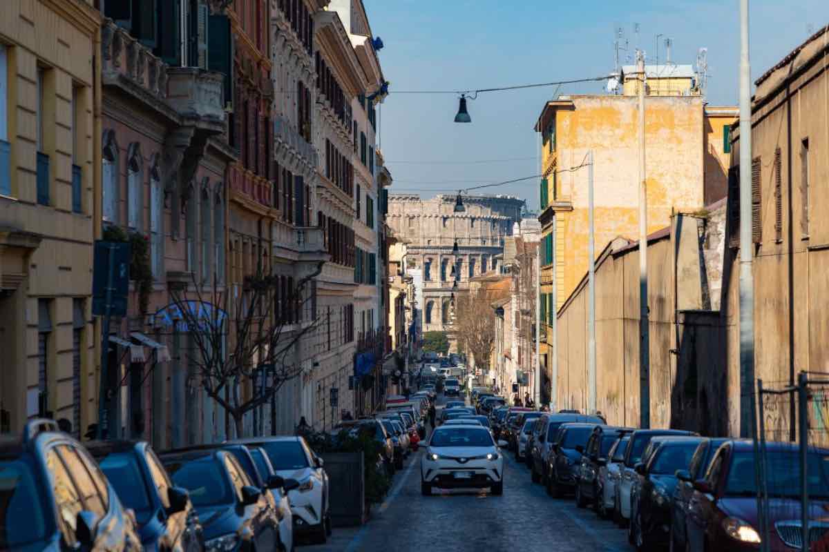 Roma figura che sta sparendo