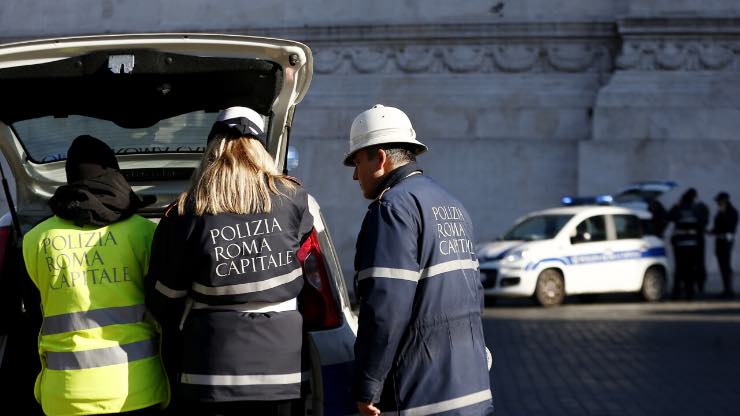 multe e blocco del traffico