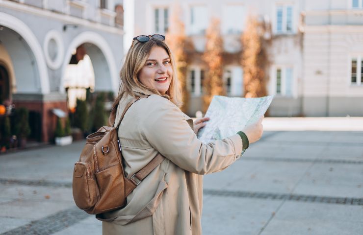 Turista in giro per le strade